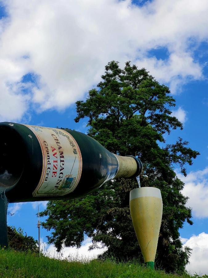 Au 1894 Grand Cru Lejlighed Avize Eksteriør billede